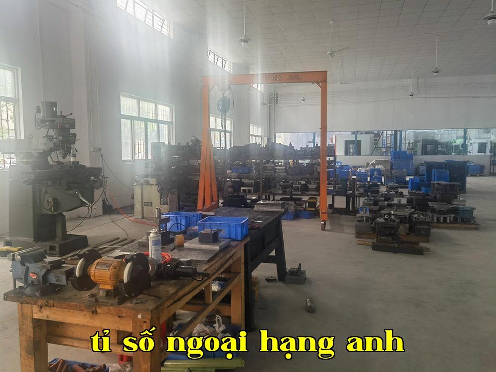 Điện cực graphit Đông Quan: Nhược điểm chính khi sử dụng máy tiện thông thường để gia công điện cực graphit